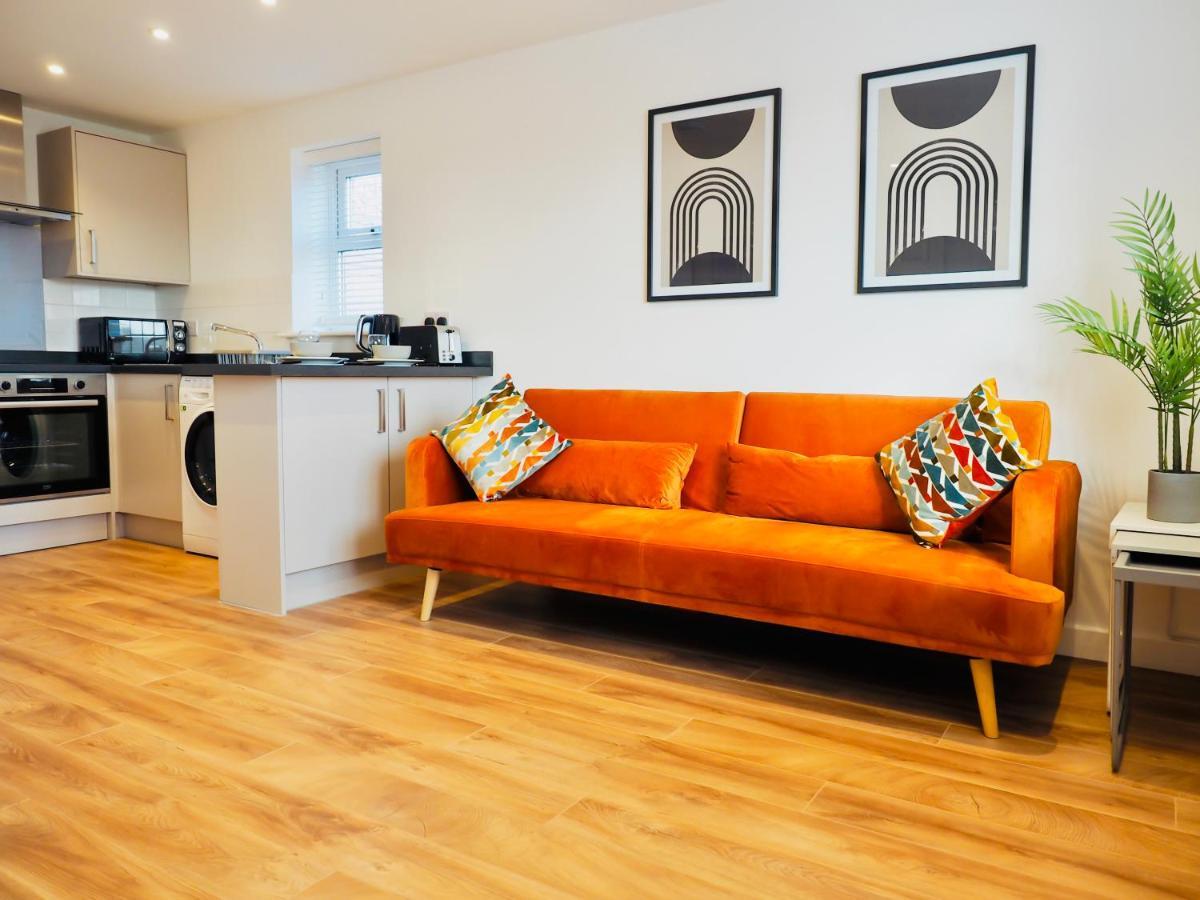 Private Parking Stylish Great Location Apartment Guildford Exterior photo